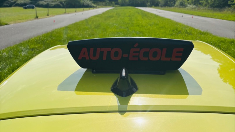 Auto-école Bresse Beaujolais : Galerie photos de nos véhicules et agences