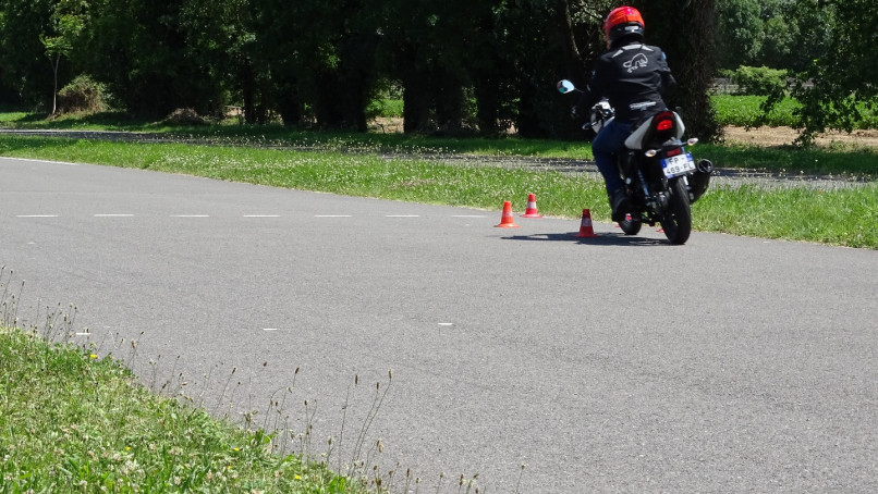 Auto-école Bresse Beaujolais : Galerie photos de nos véhicules et agences